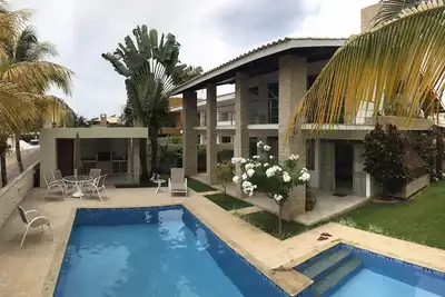 Image de Maison complète, 4 chambres avec air, 2 suites, 5 salles de bain, piscine, barbecue