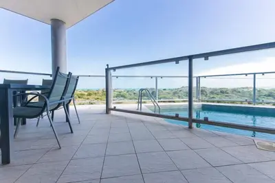 Image de The Edge Waterfront Luxe