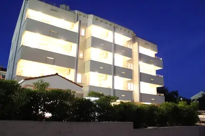 Image de Luxueux appartement 4 étoiles avec piscine et vue magnifique sur la mer