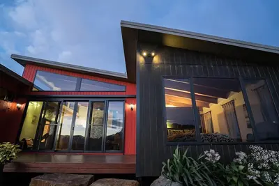 Image de Mountain Peace - Unique Milk Vat Bath, tarifs famille et vue sur la campagne