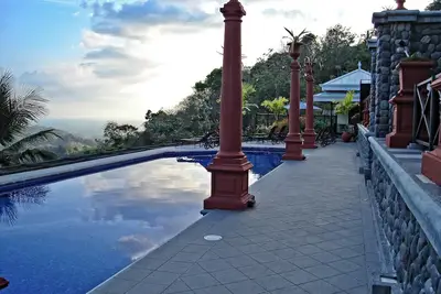 Image de Bahia Encancantada, 8 chambres, peut accueillir jusqu'à 24 personnes! Très bien situé!