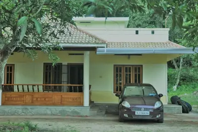 Image de Calme, face au lac, propre villa / chambres