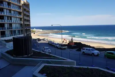 Image de Appartement de rêve sur la plage de Newcastle # 2