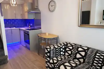Image de Nouvellement construit appartement de 2 chambres à 30 minutes du centre de Londres - parking gratuit