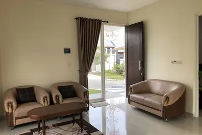 Image de Villa metro (proche alun alun batu ville, parc jatim, jardin fleuri)