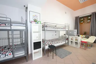 Image de 5 minutes à pied (500m) de la place principale de la ville et de la zone piétonne.