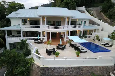 Image de Villa 5 Chambres de Luxe
