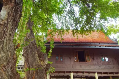 Image de Découvrez la vie thaïlandaise dans une villa accueillante, idéale pour les familles et les groupes