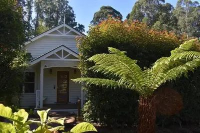 Image de Gatehouse At Merrow Cottages