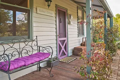 Image de Quince Cottage Ă Daylesford, Feu de bois