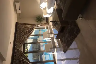 Image de Ultra moderne et luxueux location Villa- sûr et sécurisé, central