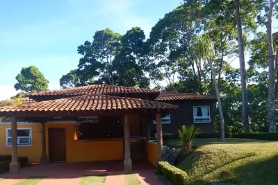 Image de Incroyable maison de trois chambres à Amatique Bay Ab001
