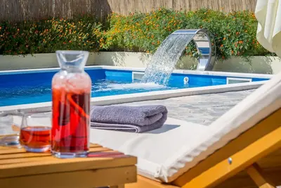 Image de Maison de campagne avec piscine - Vila Ĺ ore