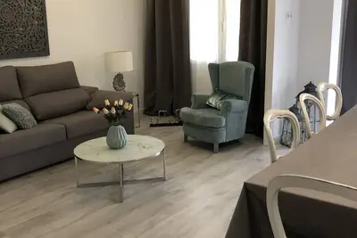 Image de Cool Chick et appartement confortable, à proximité du stade Fcb. 2 bahtrooms. Wifi gratuit