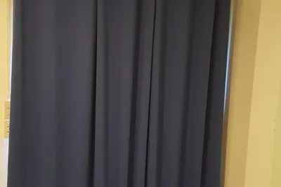 Image de Chambres vibrantes et spacieuses à Bangkapi