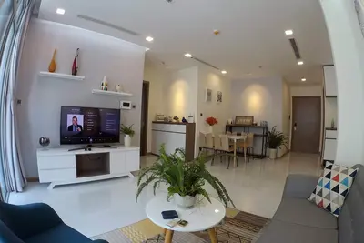 Image de Lux Riverview Apt-Vinhome Central Park -32nd Fl-2 BRs