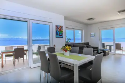 Image de Maison / Appartement Pelegrin, Bord de mer, 3 pièces, 4 * Appartement adapté aux familles