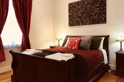 Image de Maison édouardienne élégante et rénovée à Kew. <br>