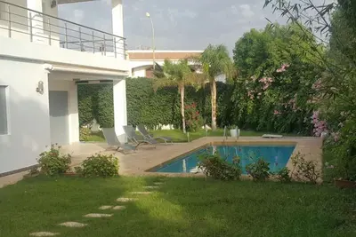 Image de Magnifique Villa 5 Chambres avec Piscine Ref: Hi51053