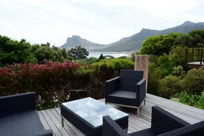 Image de Paisible, superbe piscine, plages et vin