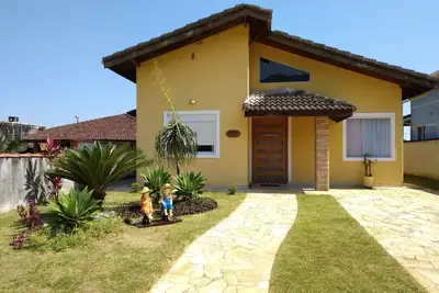 Image de Maison dans résidence fermée, 2 chambres, avec climatisation et piscine