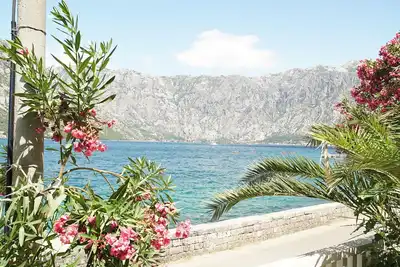 Image de Penthouse Stoliv 2: ème étage Jusqu'à 4 pers 5m / mer Ponton / Plage