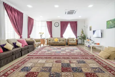 Image de 5r5b Maison semi-D spacieuse pour famille