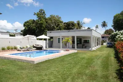 Image de Ilha de Itaparica / Bahia Berlinque - Maison 5 chambres à coucher, w / air. Deux suites Piscine