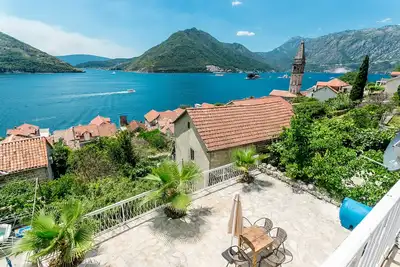 Image de Villa Perona avec vue imprenable sur la mer
