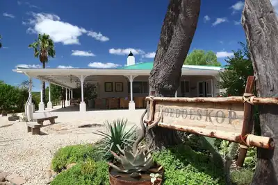 Image de Réserve naturelle et de faune exclusive de 3600 hectares avec Lodge 4 * entièrement équipé
