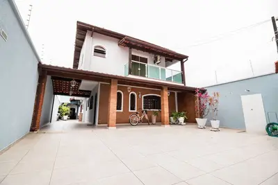 Image de Meilleur emplacement à Caraguá avec piscine - 5 chambres - Jusqu'à 20 personnes