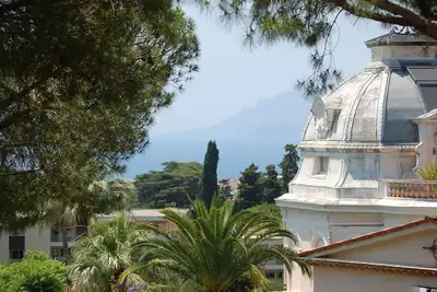 Image de Appartement ensoleillé avec vue