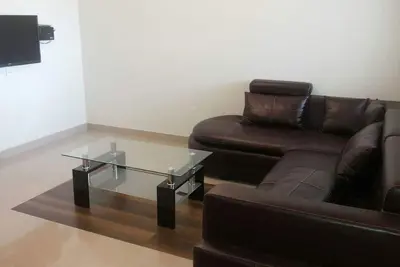 Image de Appartement de luxe meublé A / C à Hilite City