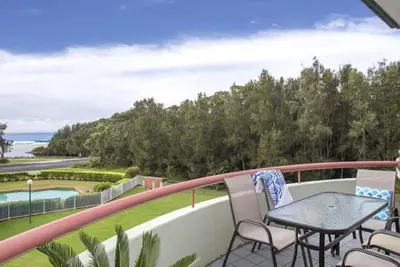 Image de Fathoms 15 Plage, piscine, tennis et draps Wifi fournis