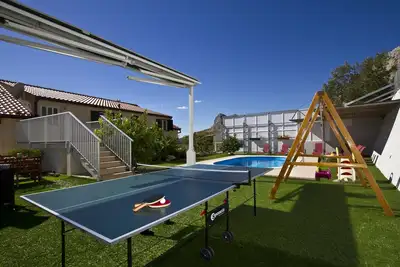 Image de Vue panoramique, piscine, 9 chambres, fitness, 7 salles de bain, 16 personnes