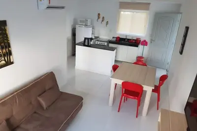 Image de Appartement à Mandakaru Residence - Studio 01 à 6 - suivant. à la plage et à la promenade