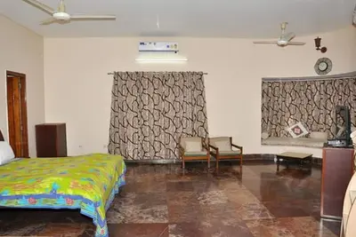 Chambre spacieuse dans un quartier agréable