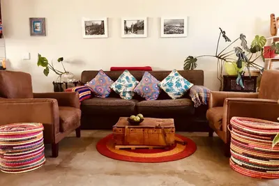 Image de Chambre privée confortable, salle de bain attenante dans une charmante maison dans l'Observatoire