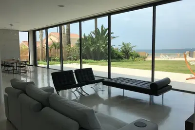 Villa pieds dans l'eau de luxe à Denia / Alicante