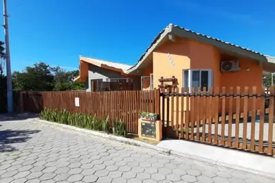 Image de Bungalow Lune Rouge