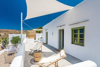 Image de Casa Filakopi où les invités peuvent apprécier le son doux et relaxant des roseaux.