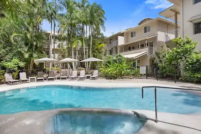 Image de Comme à la maison, hébergement de charme - 2 minutes à pied de la rivière!