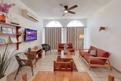 Image de Maison moderne dans le centre, promenade à la plage