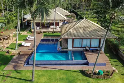 Le Luxe Face À La Mer