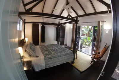 Image de Marguerites sur maison polynésienne magnétique