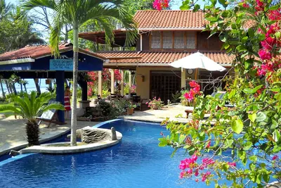Image de Montezuma Beach House Avec Piscine Et Barbecue À Quelques Minutes À Pied De La Ville