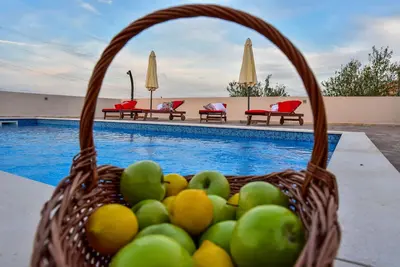 Image de Villa Maslina Avec Piscine