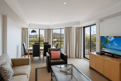 Image de Hbrst - Vues sur les jardins chinois avec parking, salle de sport, piscine