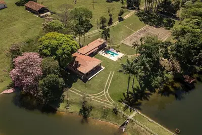 Image de Endroit confortable, tous âges, belle vue, repos et sports d'aventure.