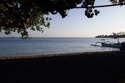 Image de Villa Asiyah, Pandanan: à côté de la baie de Sekotong: voile, snorkeling, baignade. . .